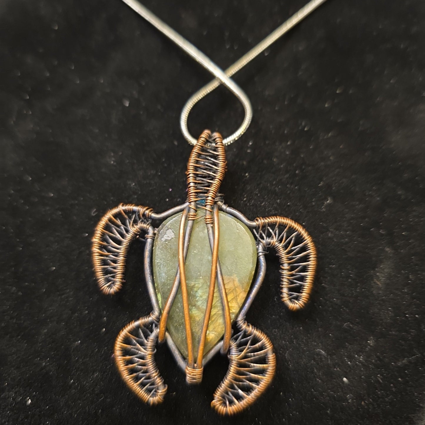 Blue Labradorite Sea Turtle Wire Wrapped Pendant – Handcrafted Natural Stone Jewelry