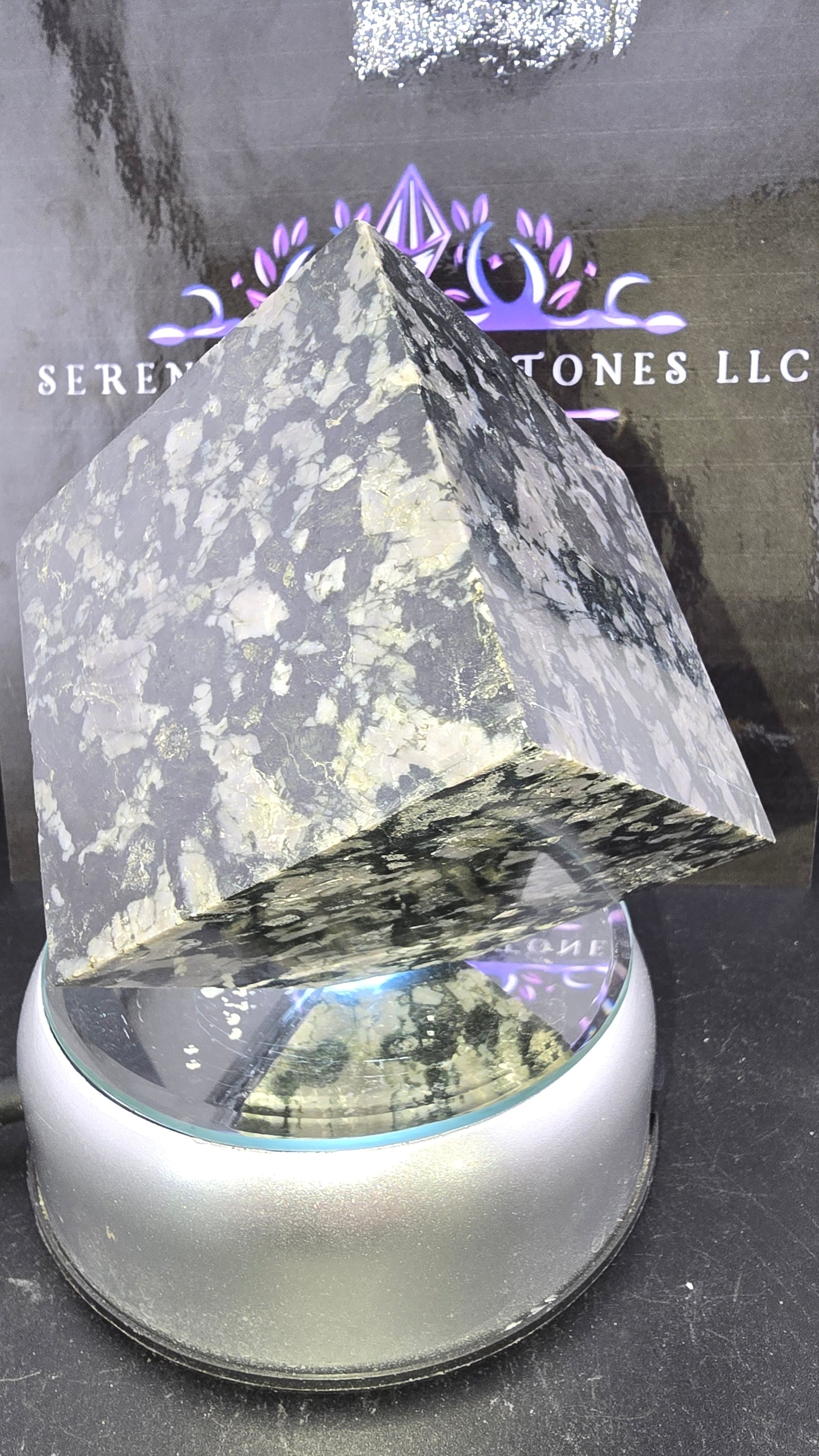 Indigo Gabbro Cube 2.3 lbs